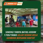 Kodim 1709/Yawa Semarakkan Nobar Bola Gembira, Wujudkan Kebersamaan TNI Bersama Rakyat