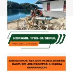 Menguatkan Asa dari Pesisir, Babinsa Bantu Perbaiki Perahu Milik Warga Sarawandori