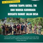 ” Berikan Kenyamanan Dan Keamanan Bagi Para Pengguna Jalan , Anggota Satgas Pamtas Yonif 511/DY Pos Kout Karubaga Karya Bhakti Bersama Warga Bersihkan Tumpukan Tanah Di Pinggir Jalan “